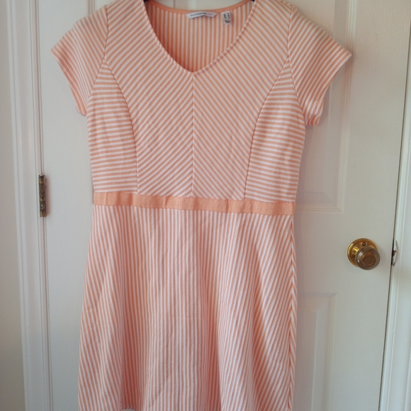 Stripped Dress - Picture 4 of 5